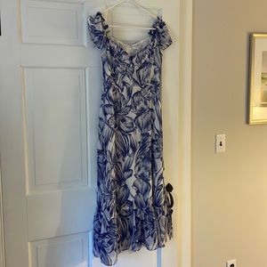 Sweetheart neck dress. Like new.